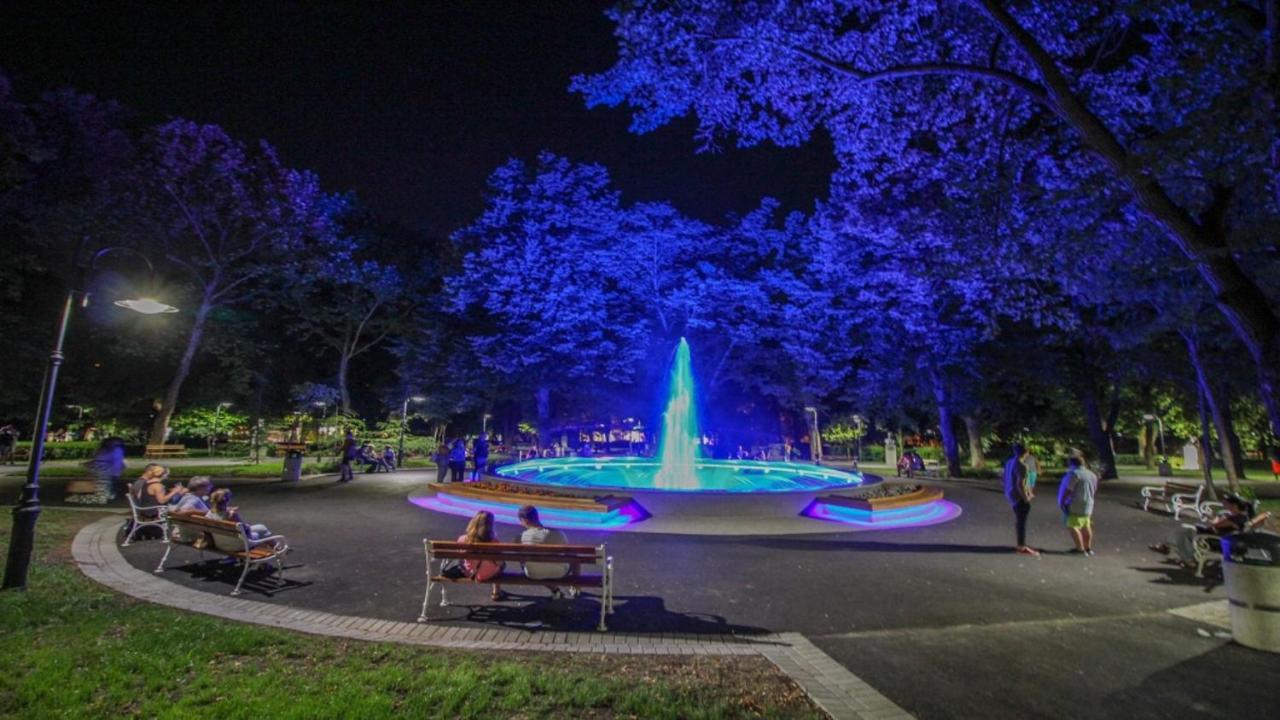 Great Apartment Near The Sea,Central Place! Burgas Bagian luar foto