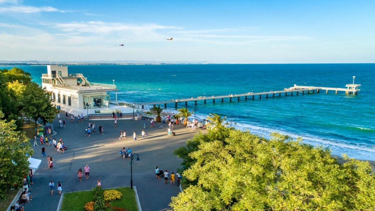 Great Apartment Near The Sea,Central Place! Burgas Bagian luar foto